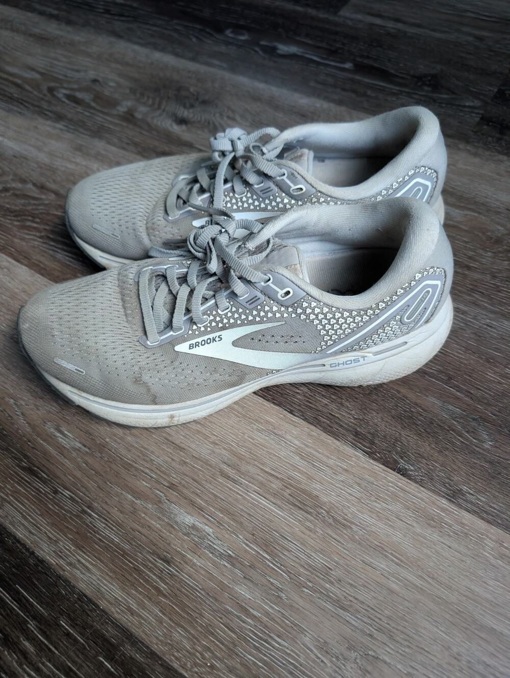 Brooks Ghost 14 Women's Running Shoes Grey White Size 9 B Medium 1203561B089